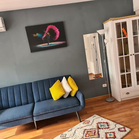 Mall Luxury Apartments Bacau Bagian luar foto