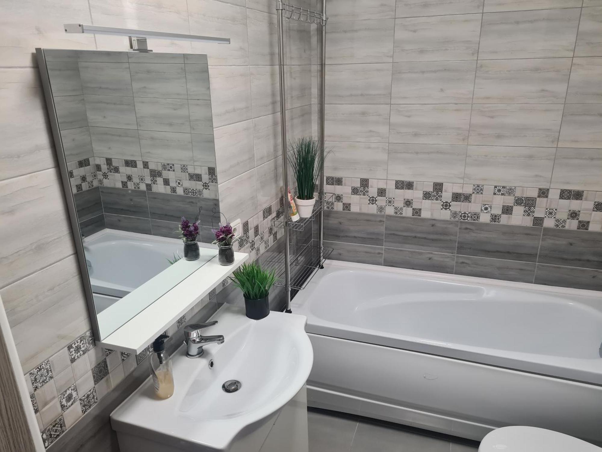 Mall Luxury Apartments Bacau Bagian luar foto