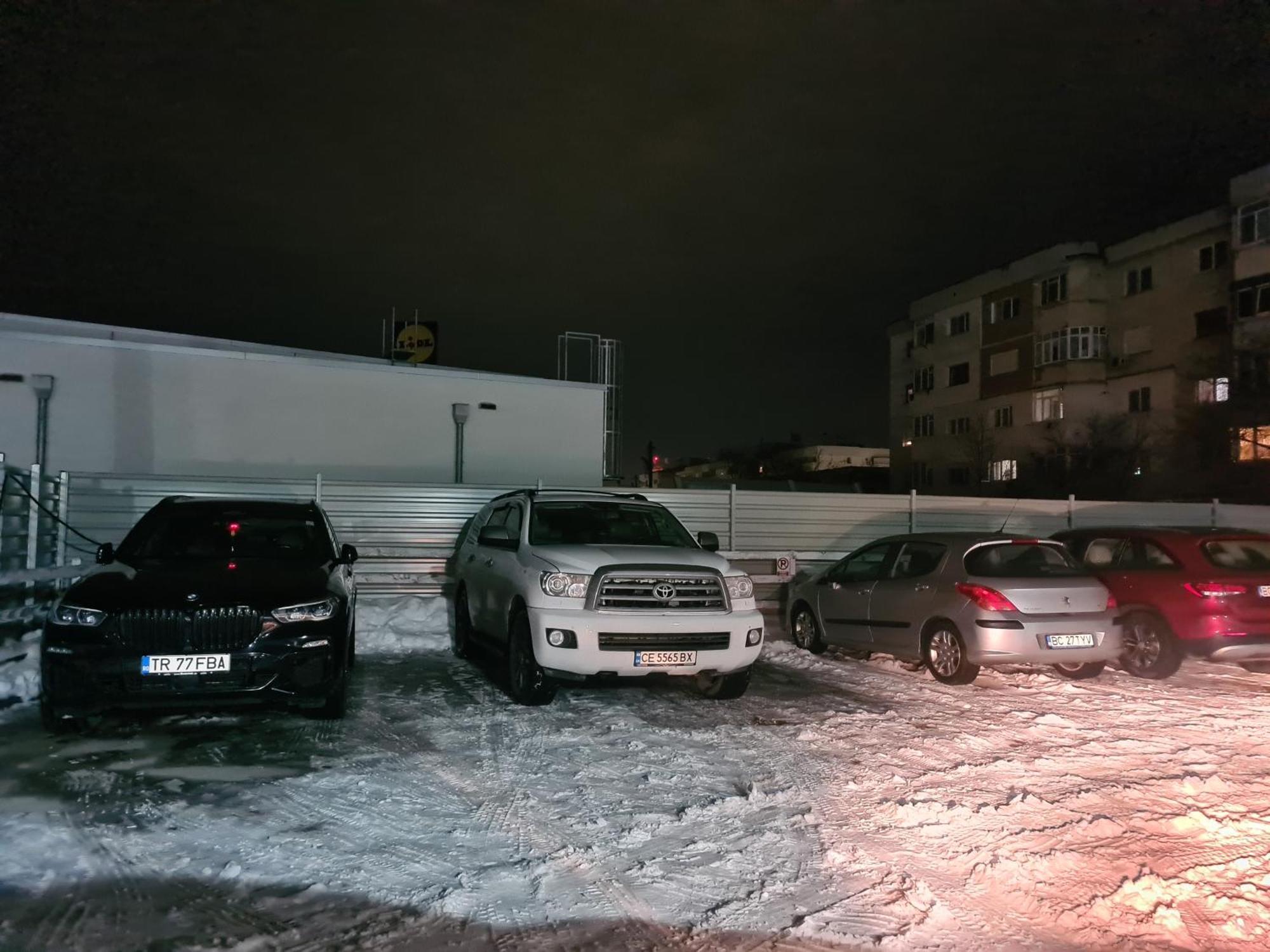 Mall Luxury Apartments Bacau Bagian luar foto